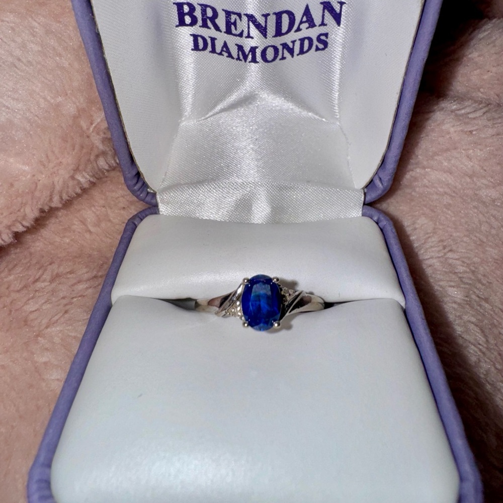 White Gold Sapphire Diamond Ring